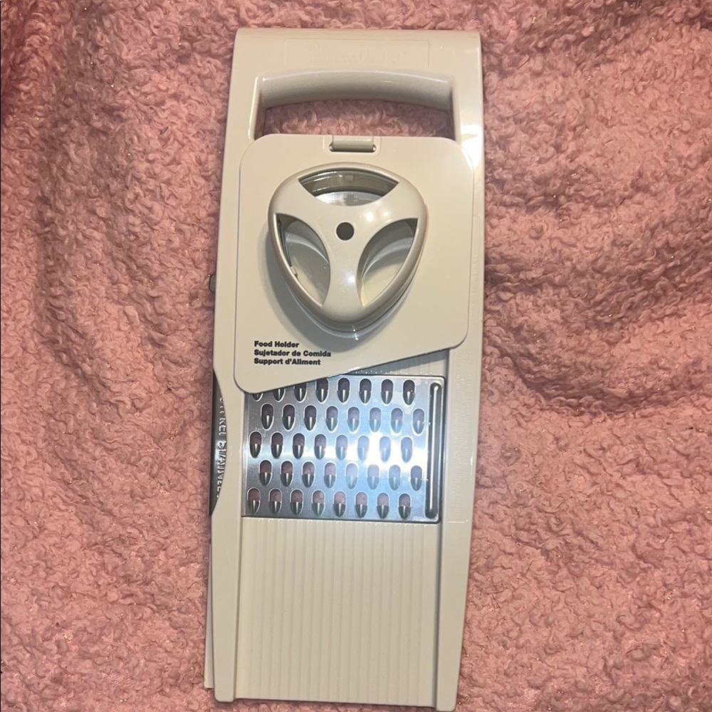 Pampered Chef White Mandoline Slicer